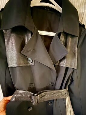 Lux THEORY Trench Coat *like New*